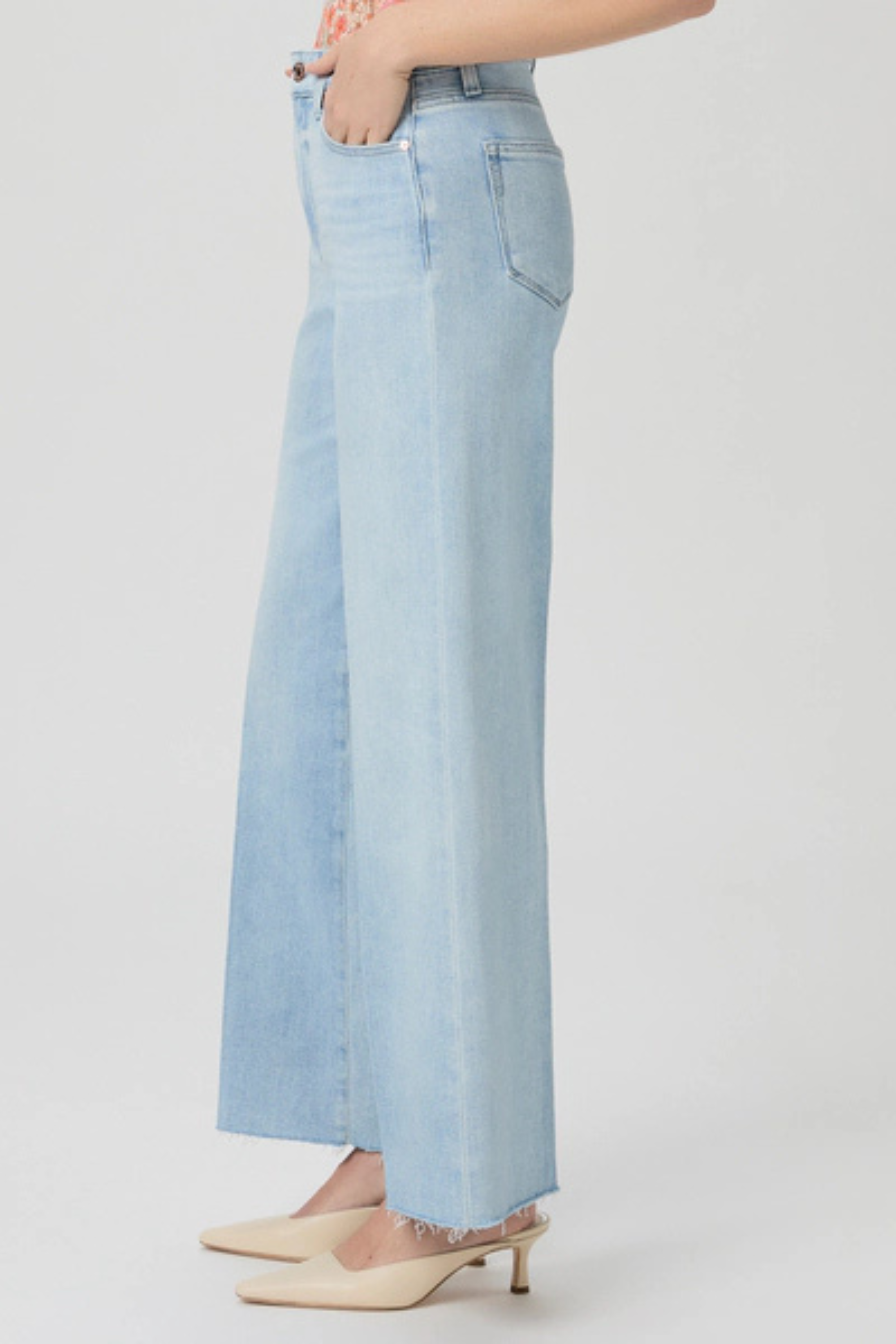 Paige Anessa 31 Raw Hem Suki
