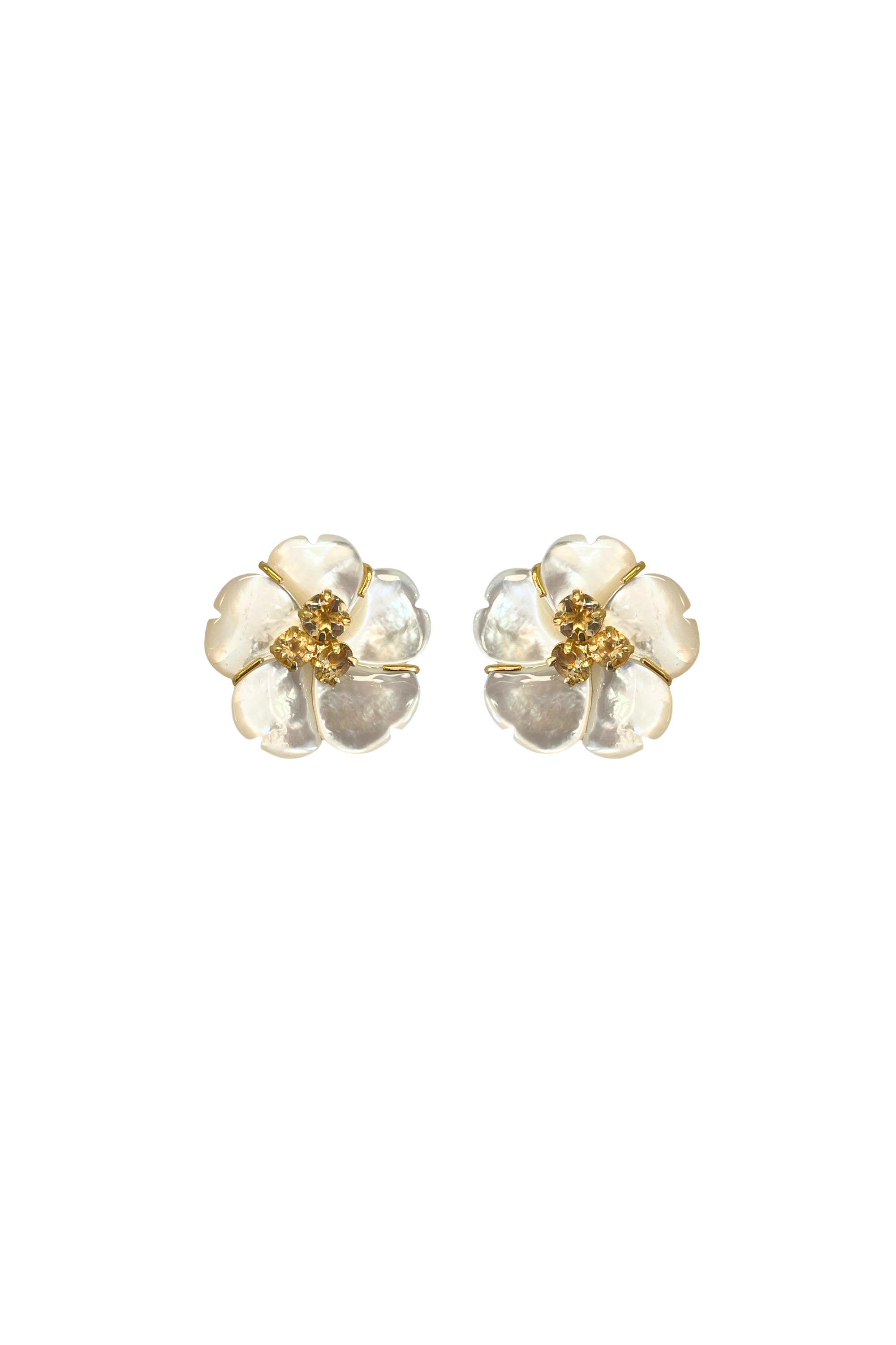 Bounkit Carved Flower Earring