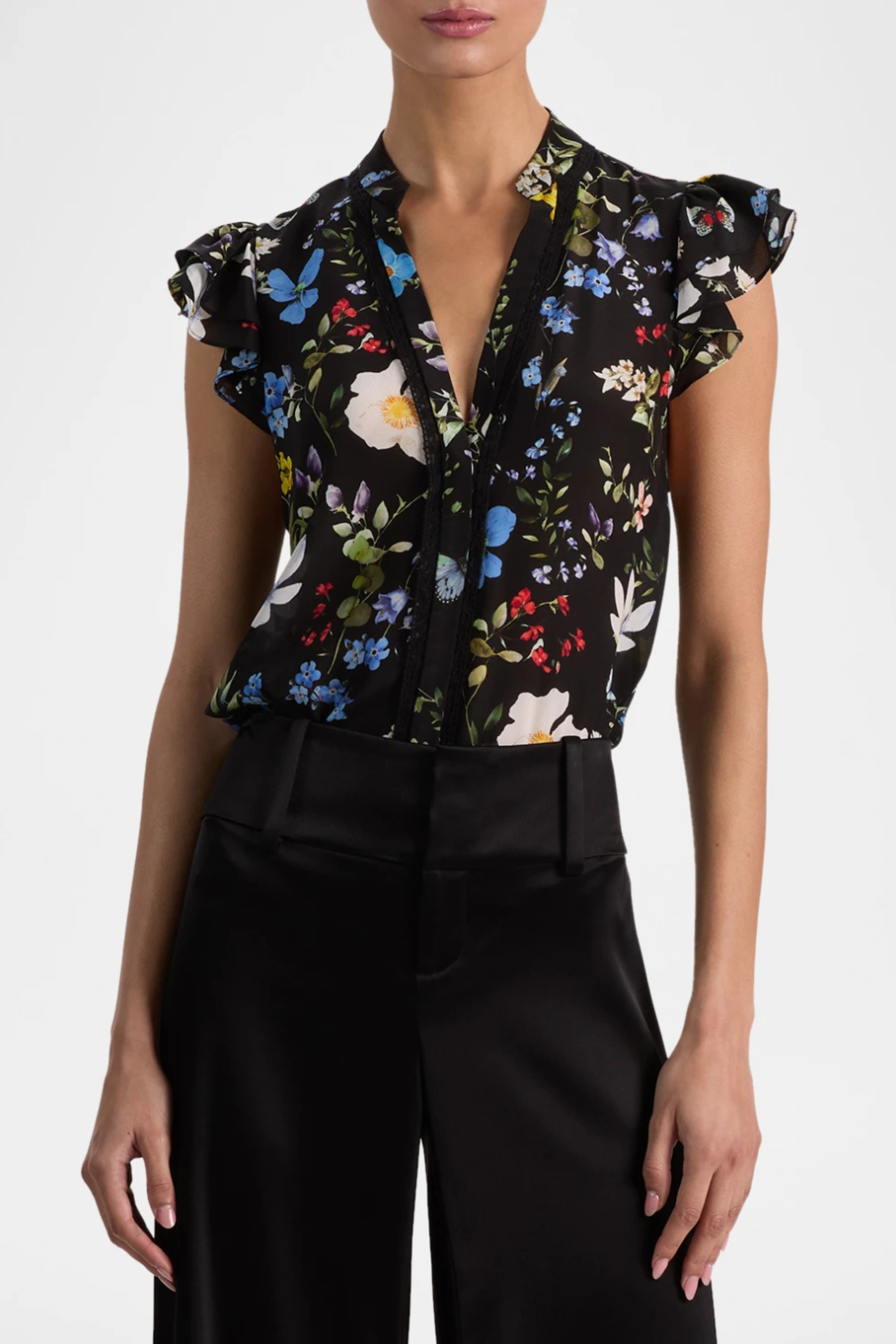 Alice + Olivia Arlette Flutter Sleeve Blouse in Twisting Vines