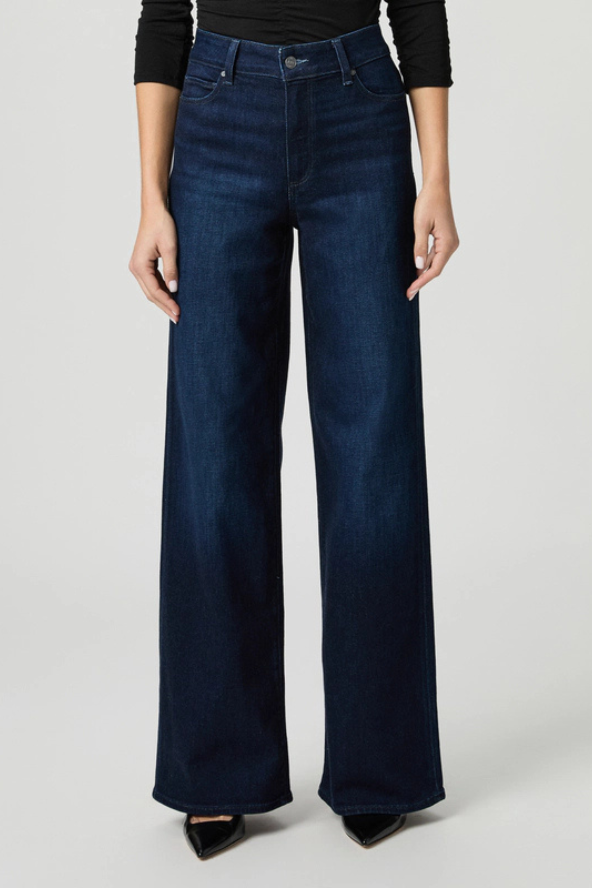 Paige Anessa 33" in Elevated