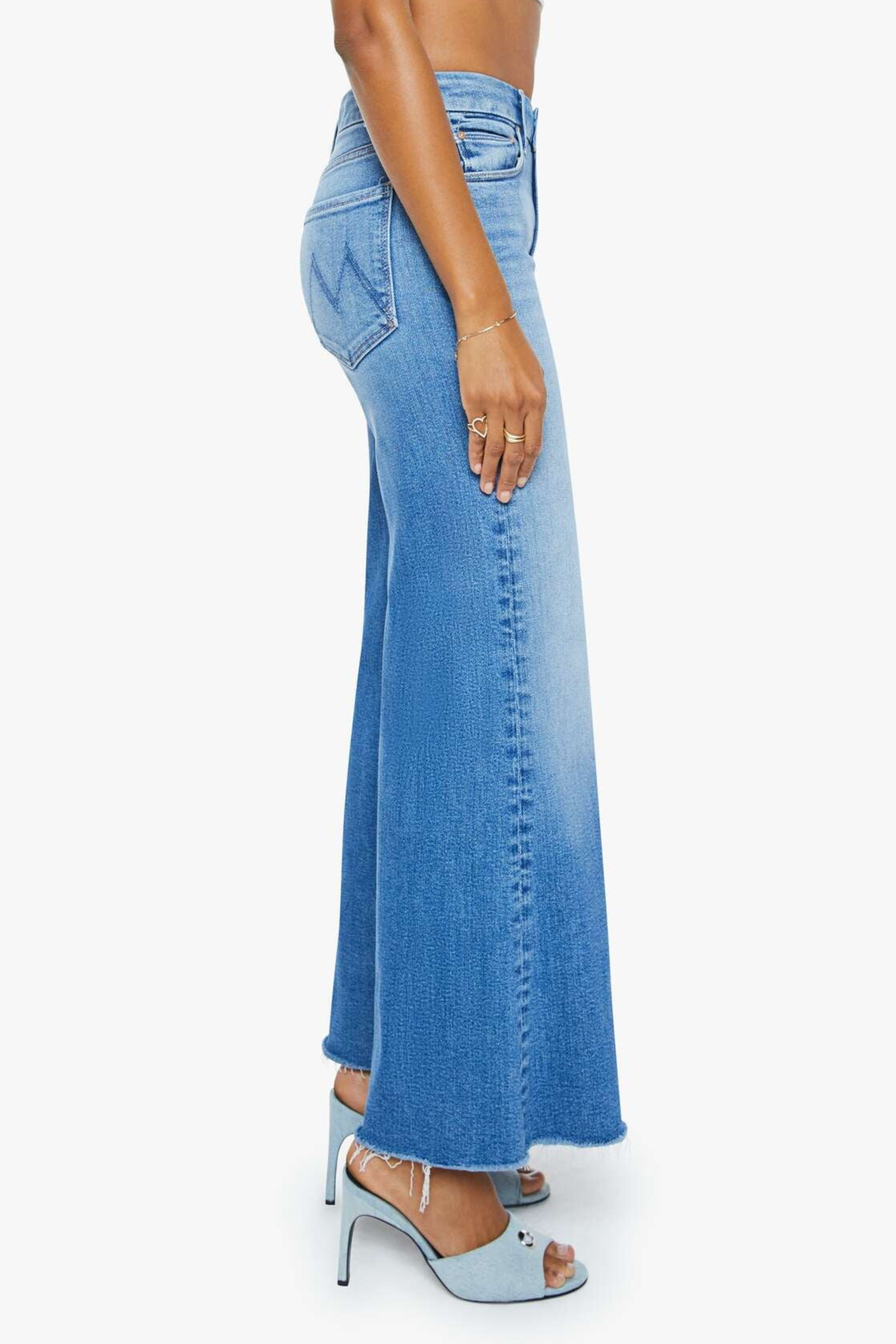 Mother Roller Fray in Fan Fav