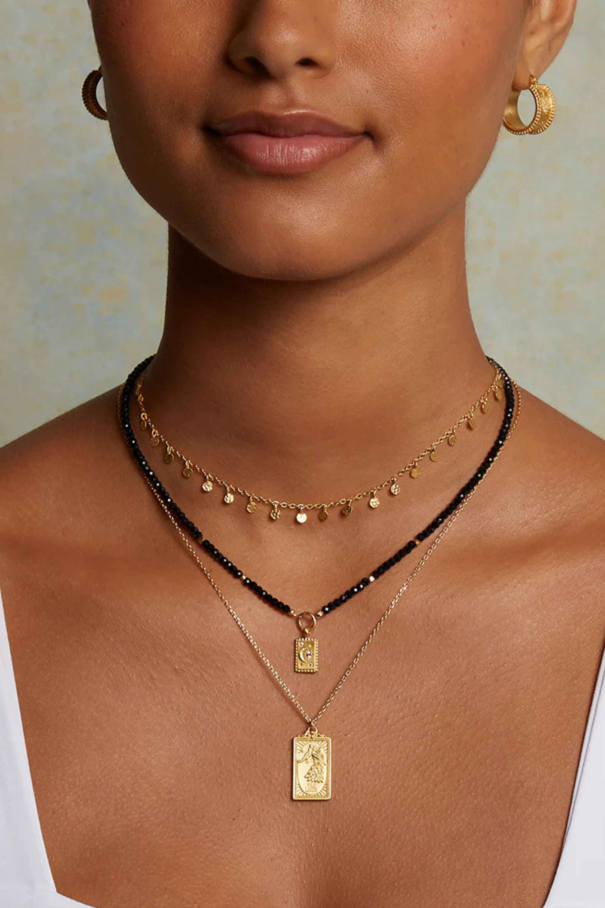 Satya 14" Hammered Disc Choker