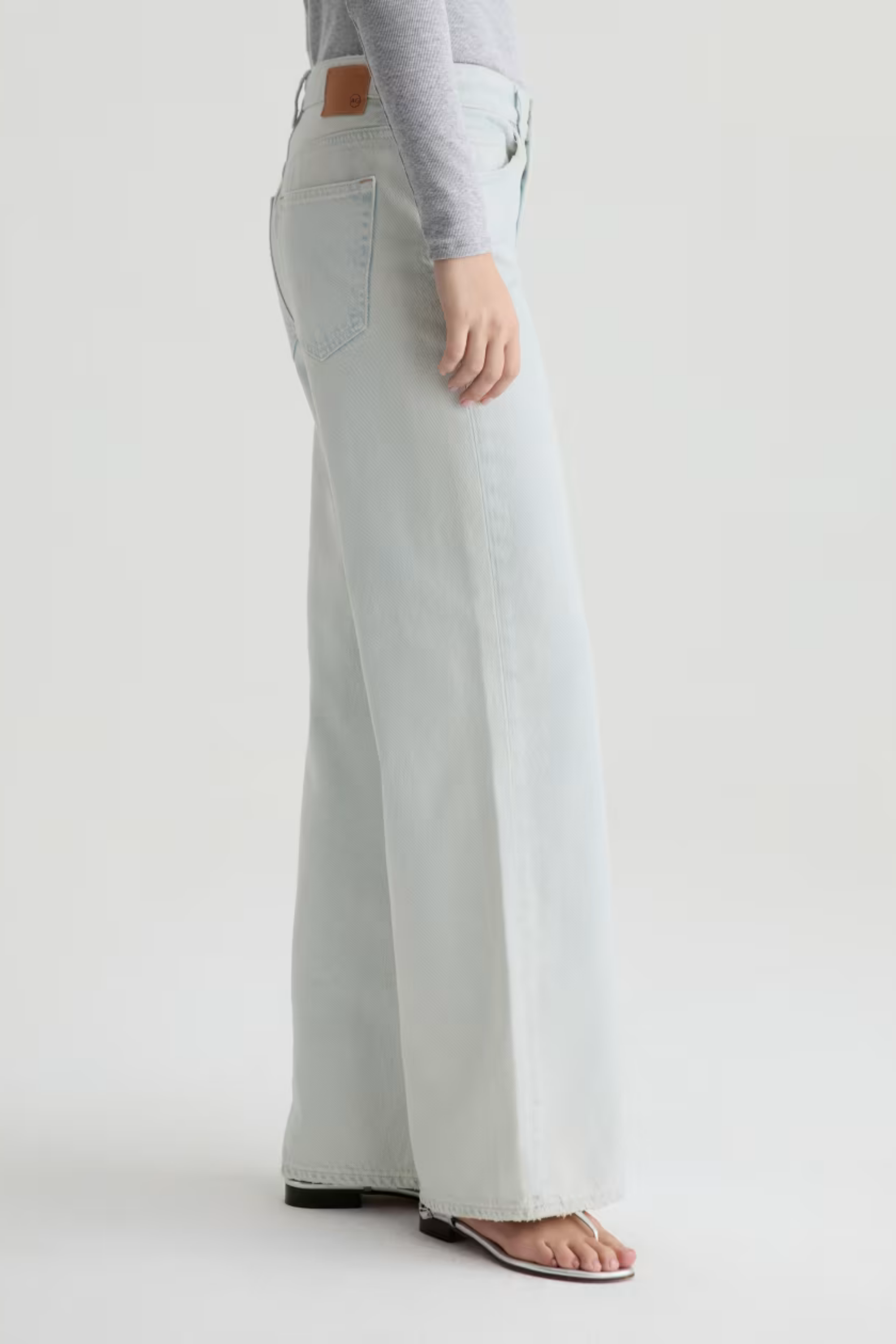 AG Saige Wide Leg in Luminance