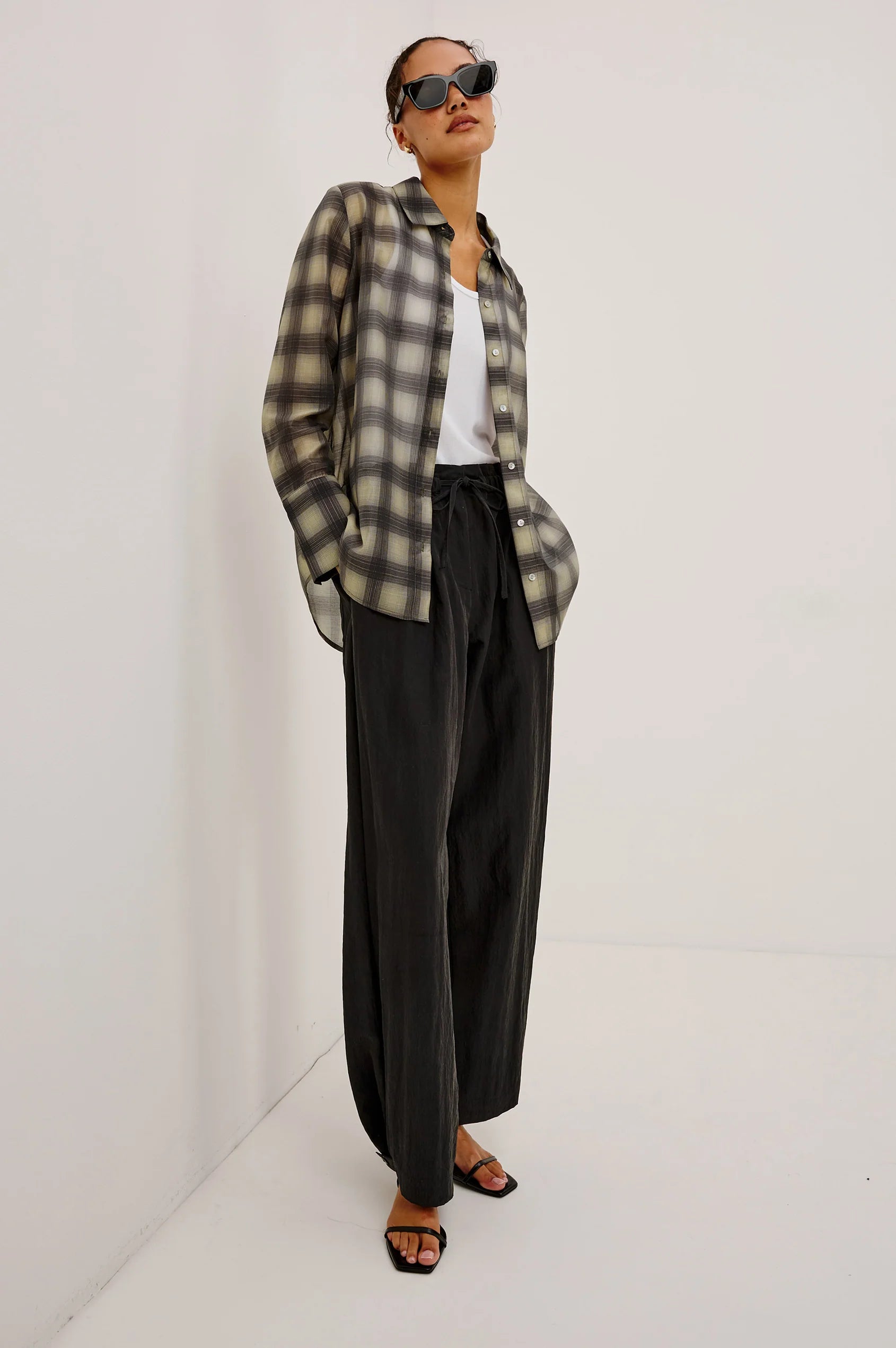 Rails Bishop Buttondown in Onyx Taupe