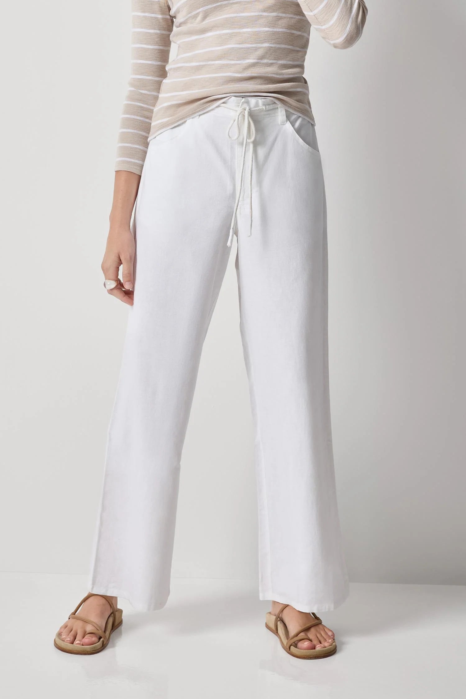 Lilla P Linen Blend Straight Leg Pant