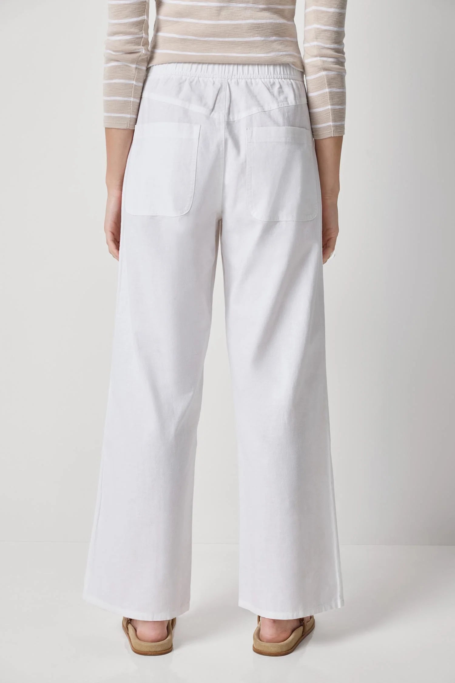 Lilla P Linen Blend Straight Leg Pant