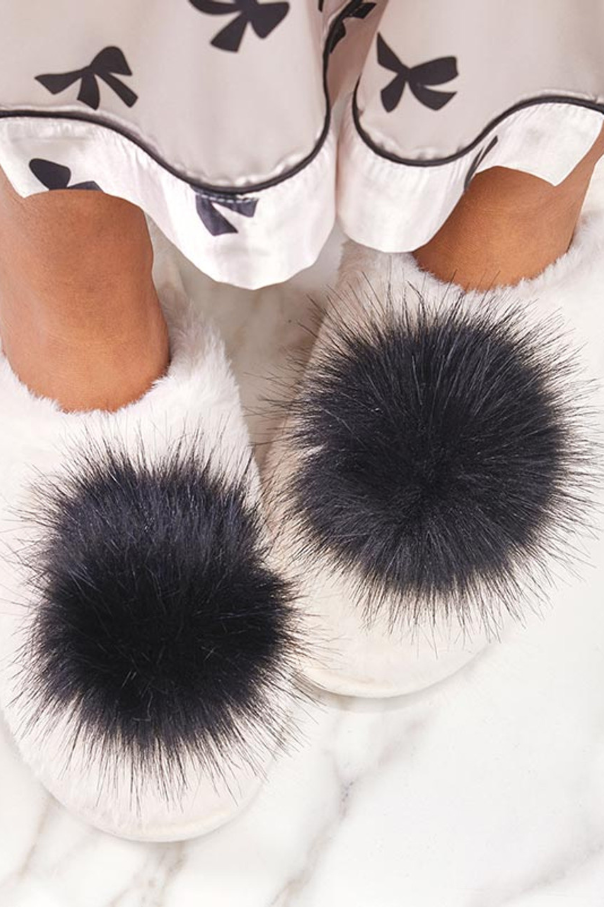 Bella Ivory Black Pom Plush Slippers