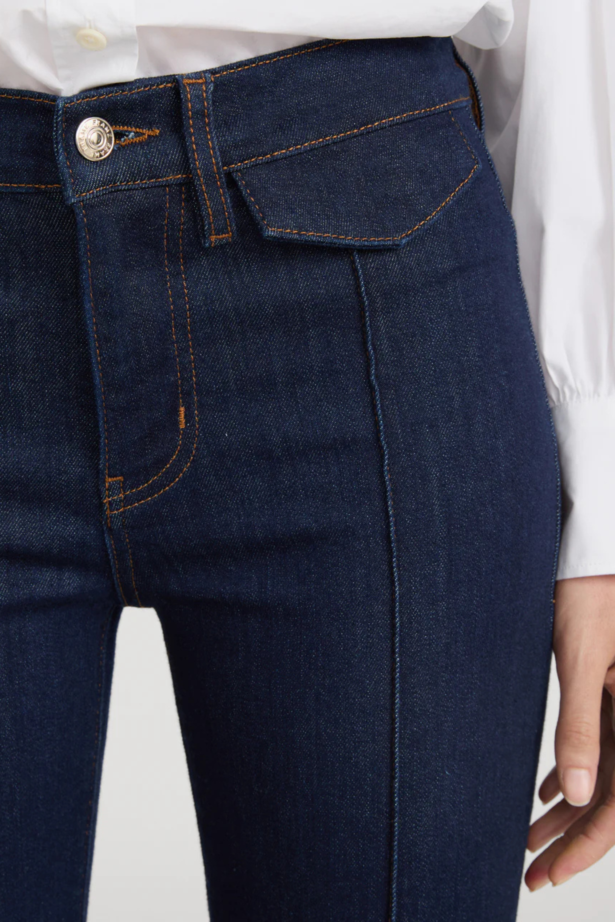 FRAME The Icon Trouser in Rinse