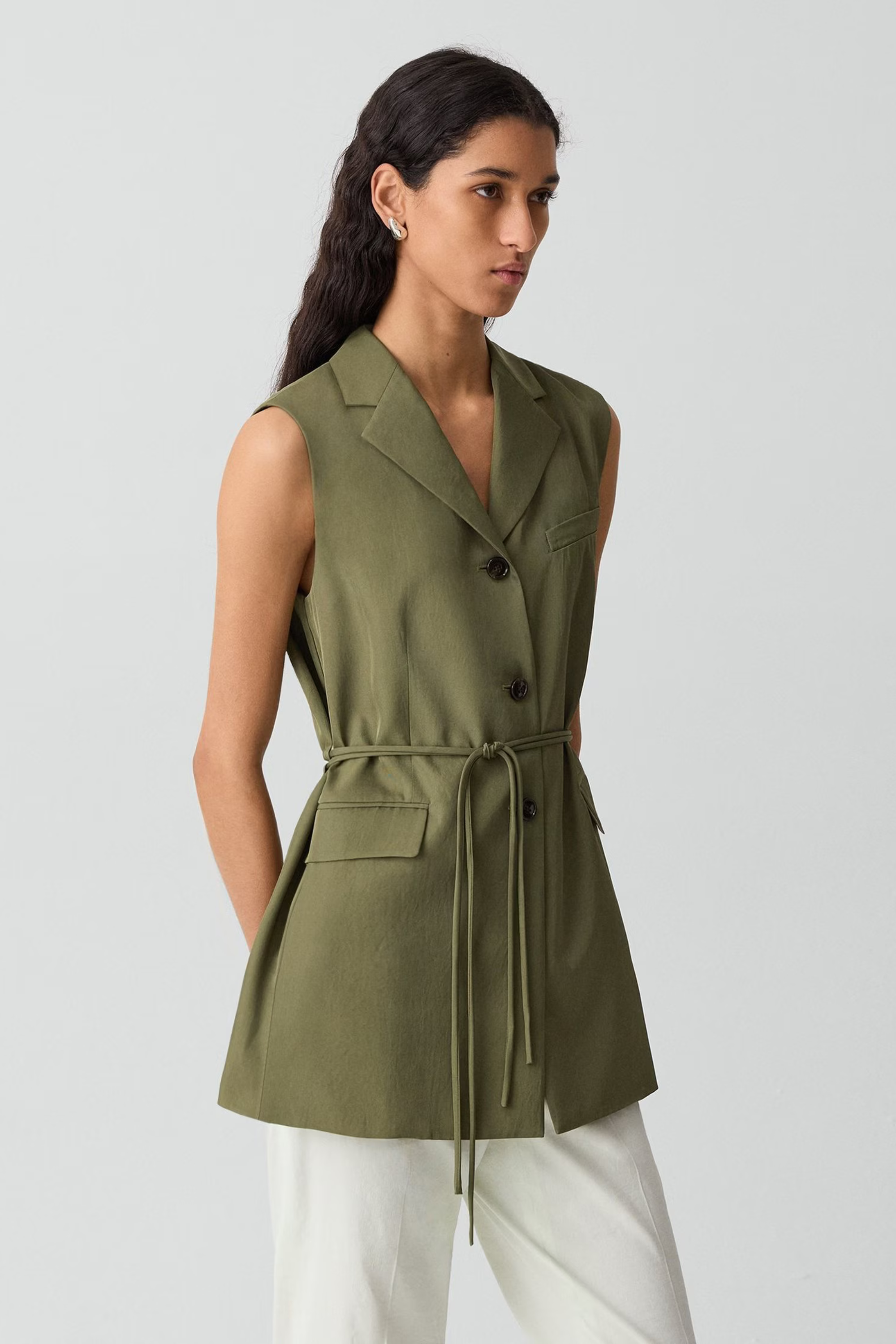 Theory 3 Button Slash Vest