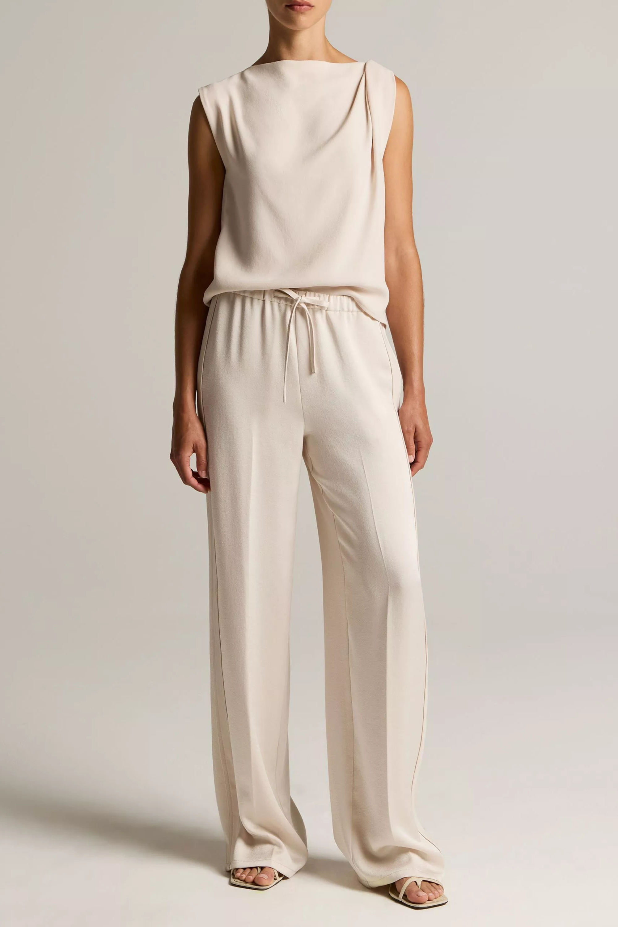 Vince Mid Waist Shine Crepe Pull On