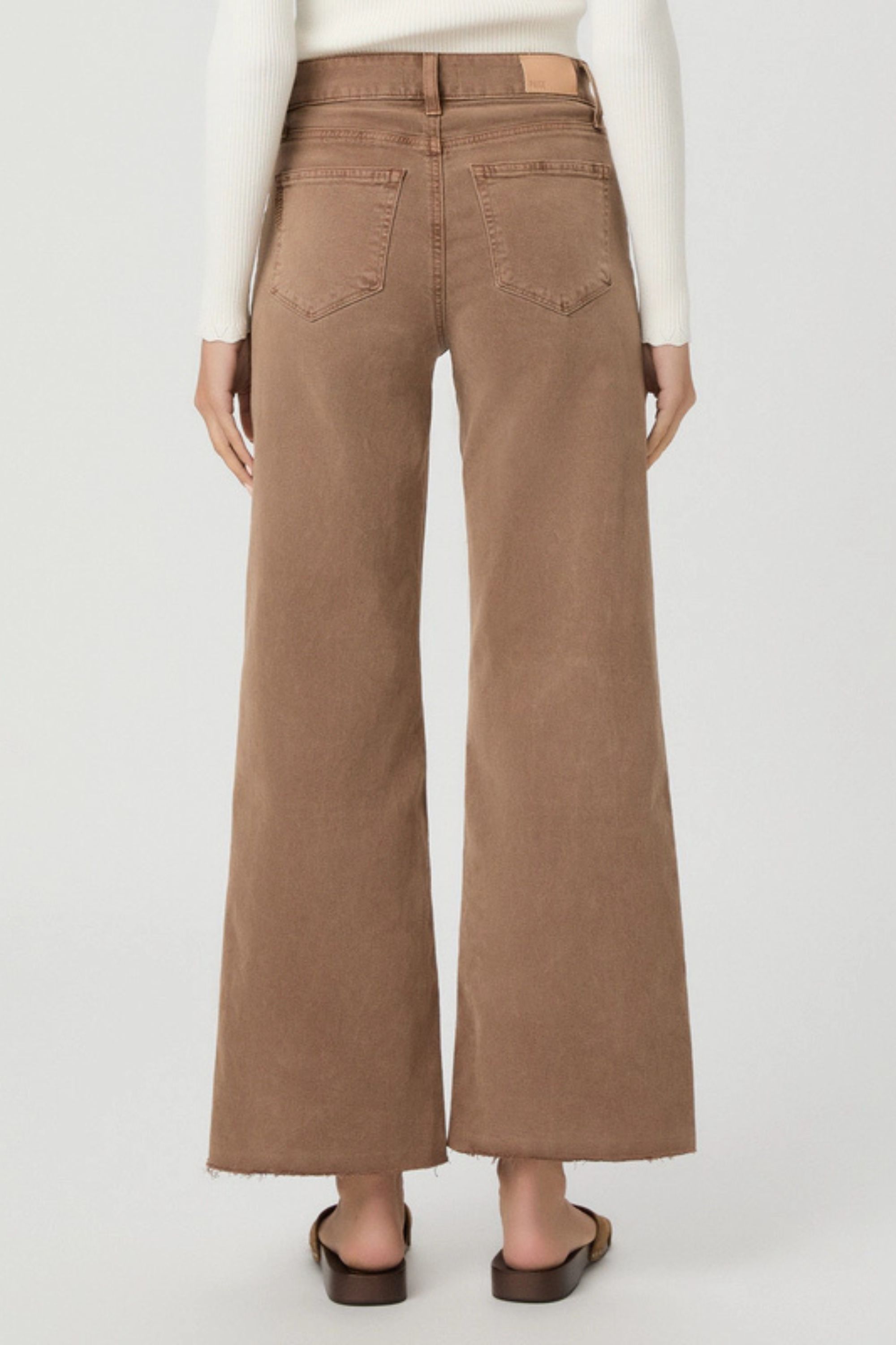 Paige Anessa 31" Clean Hem in Vintage Canewood