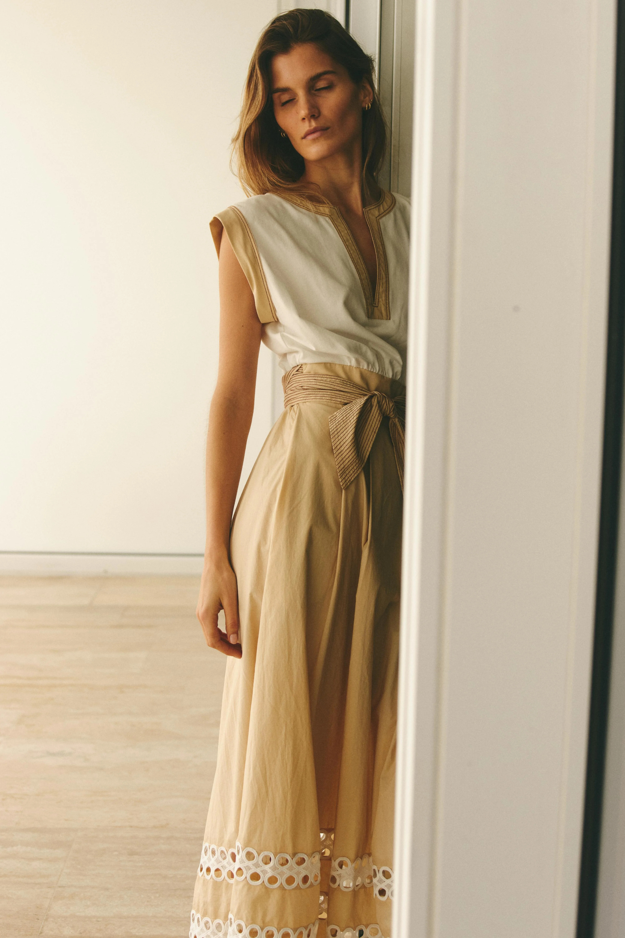 Cartolina Isadora Midi Dress