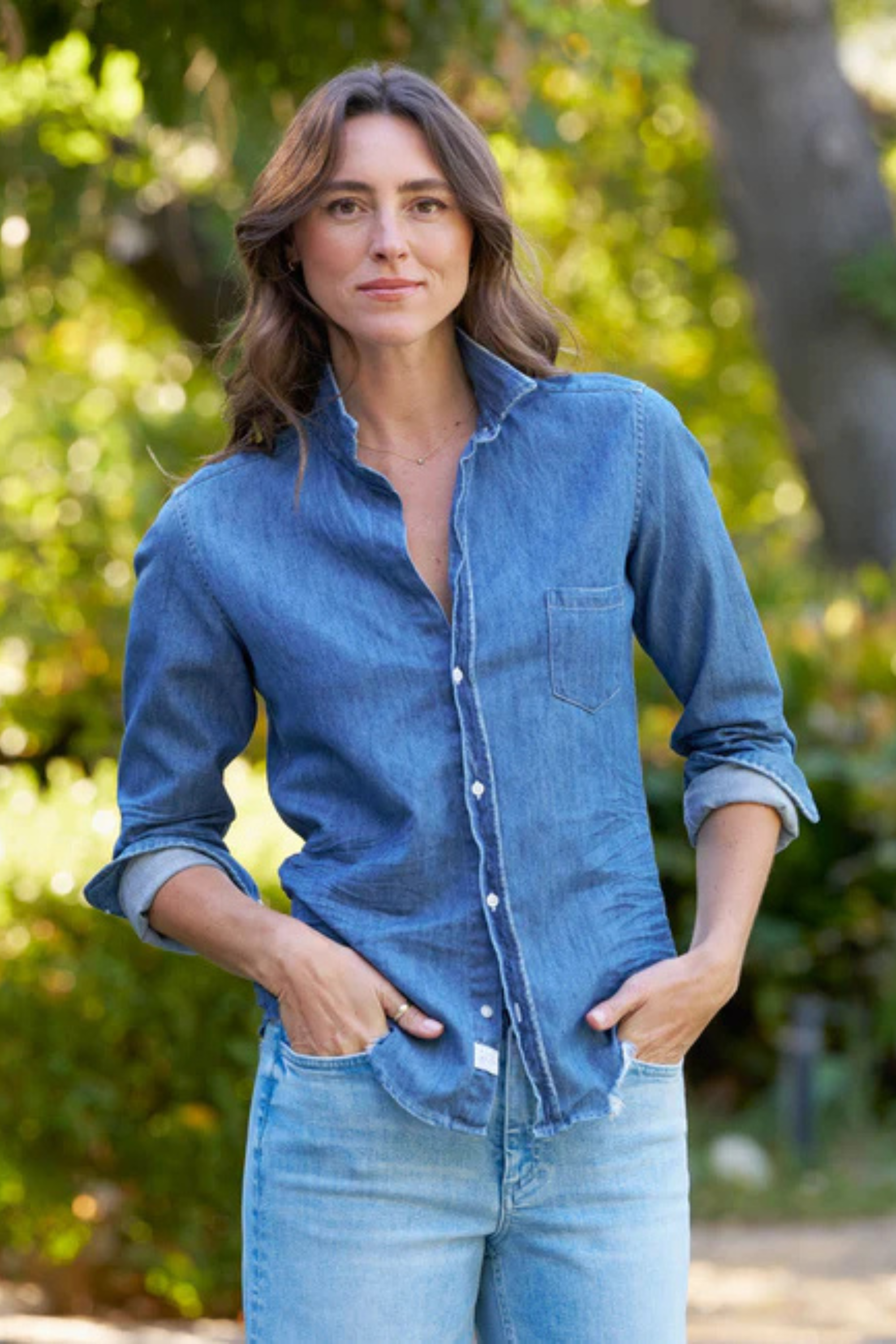 Frank & Eileen Barry Tailored Button Up in Vintage Indigo