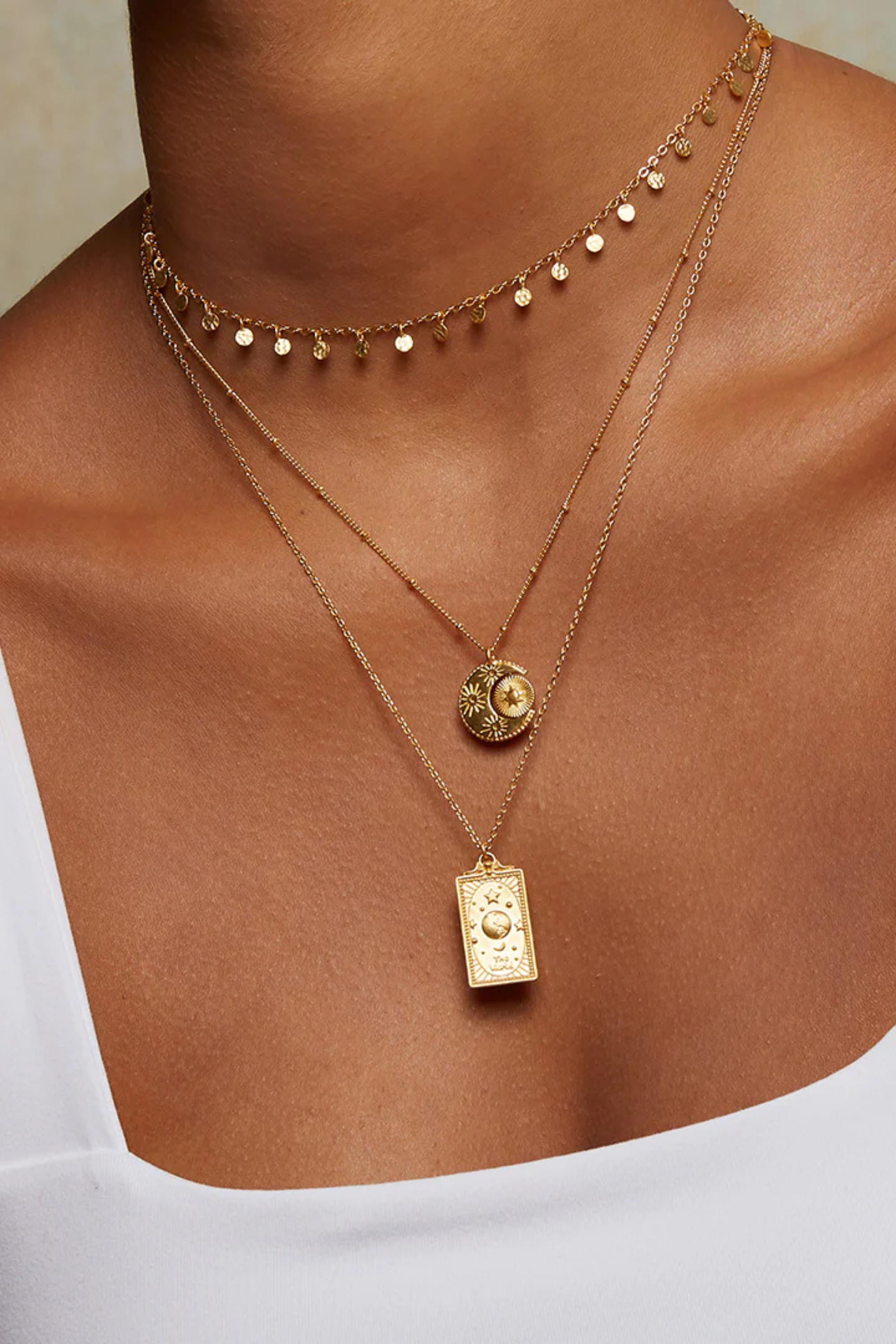 Satya 14" Hammered Disc Choker
