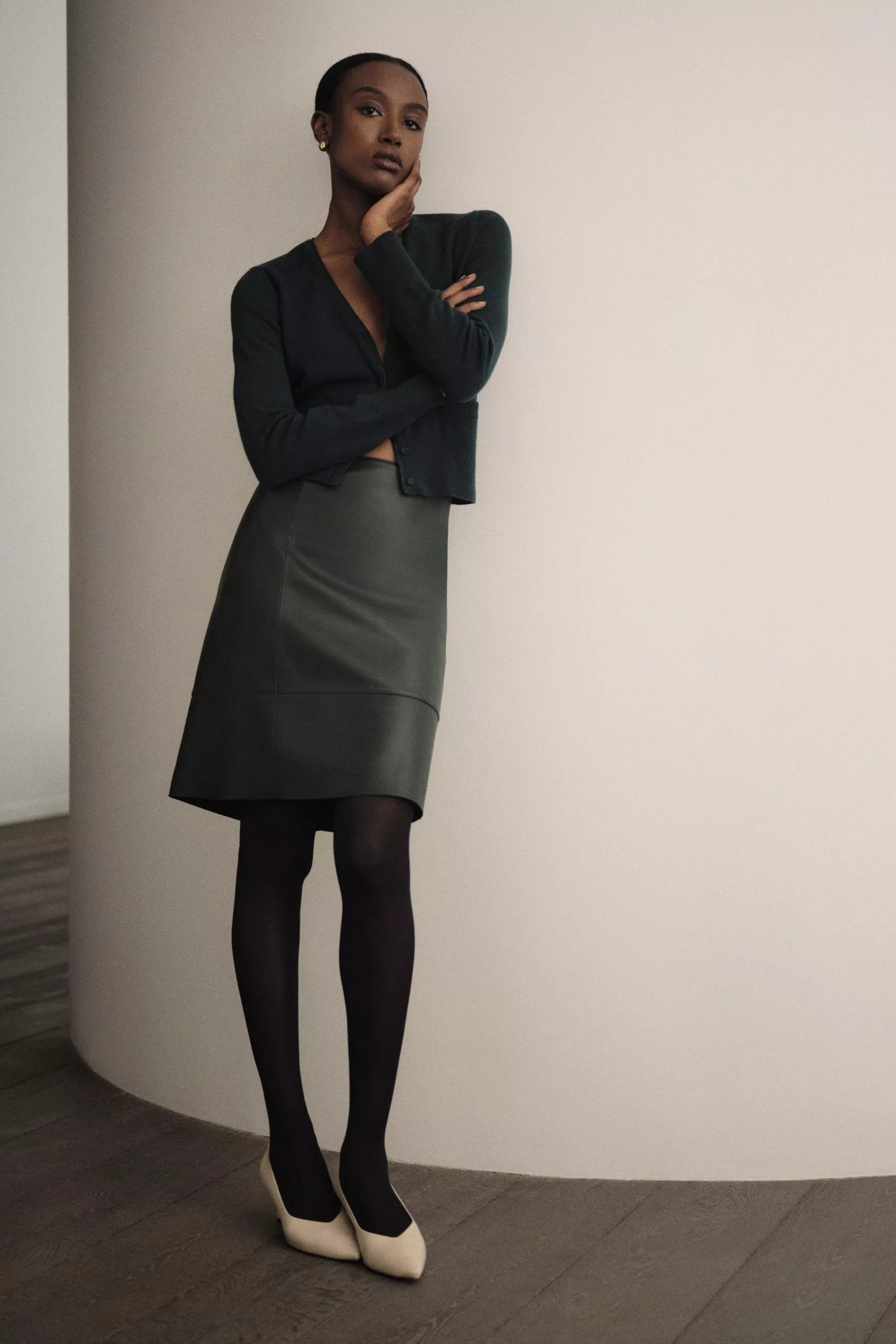 Vince Satin Button V-Nk Cardi