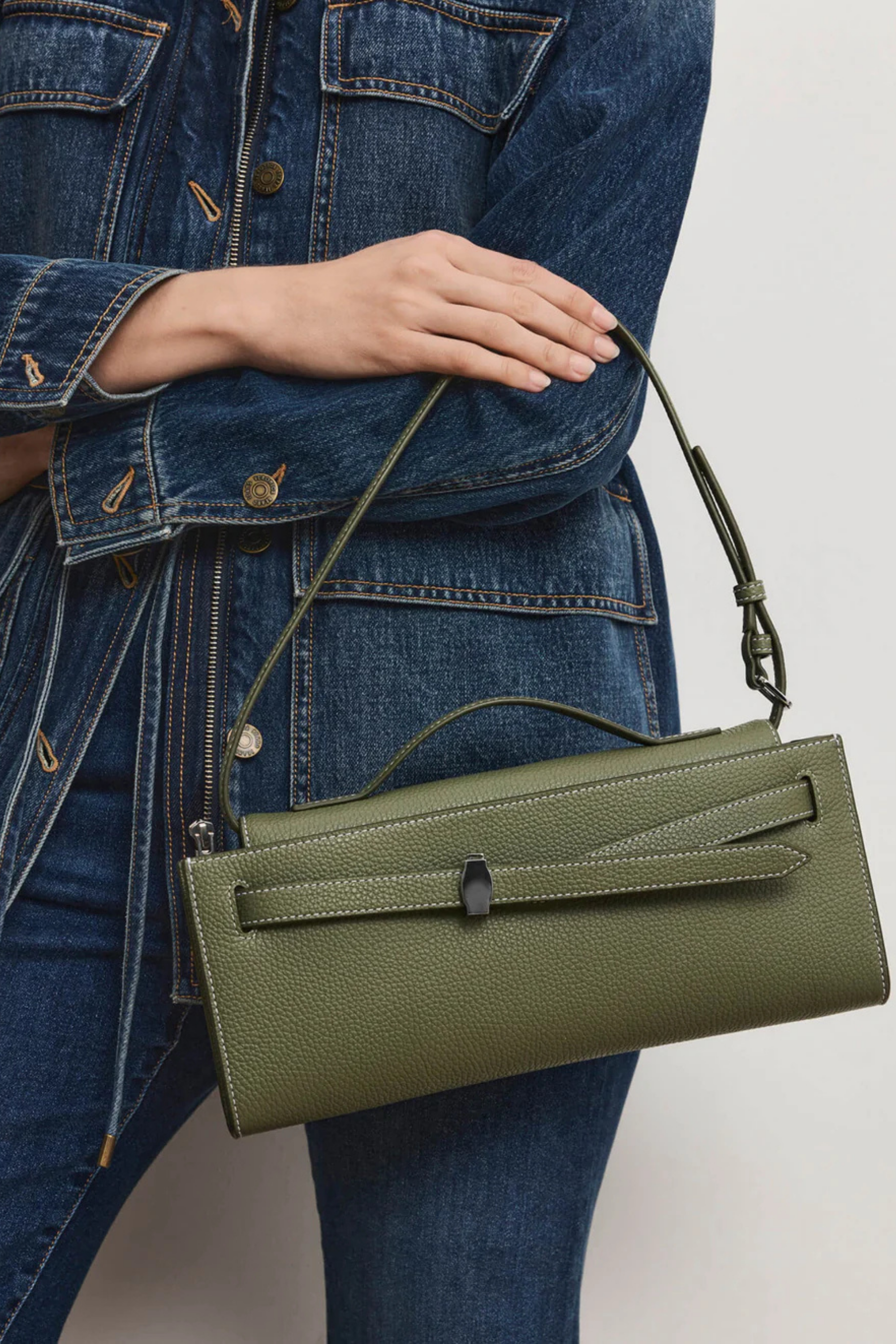 Veronica Beard Dash Clutch