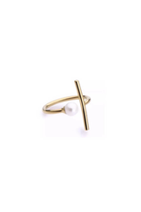 Sahira Single Pearl Ring