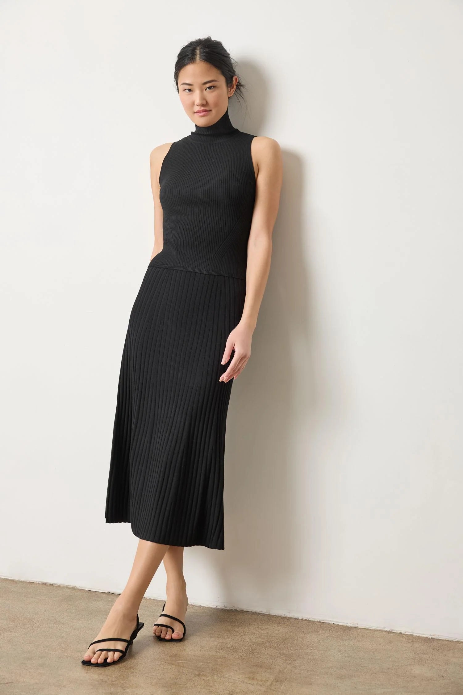 Lilla P Ribbed Sleeveless Sweater