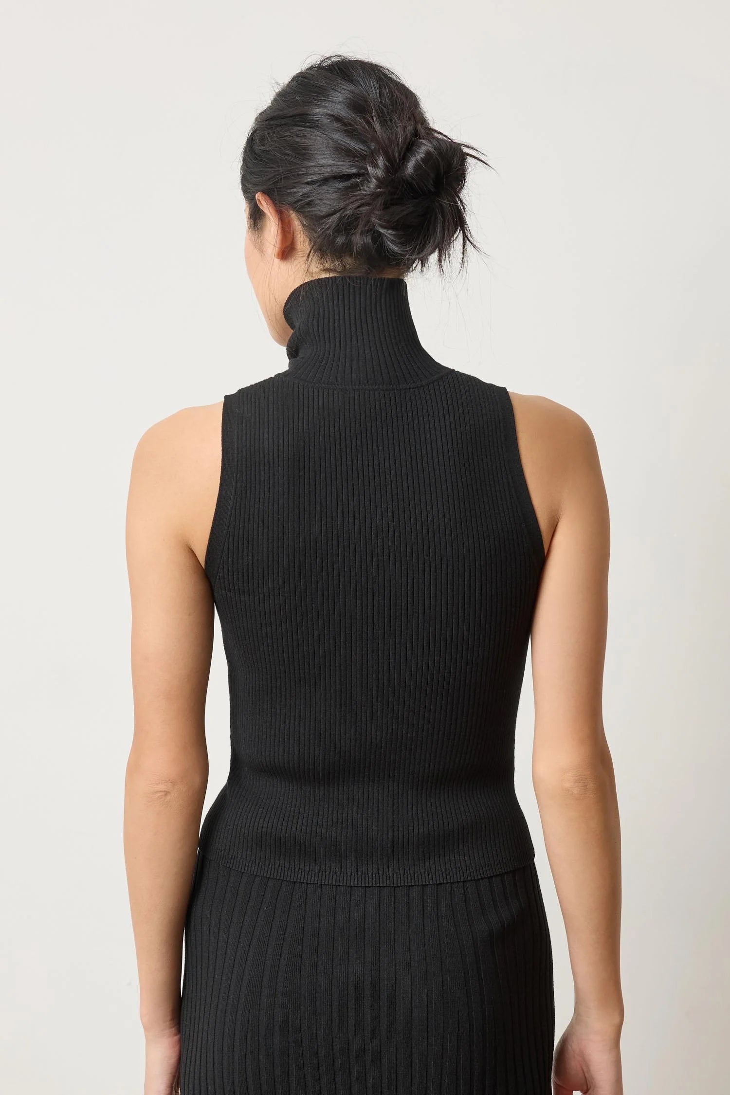 Lilla P Ribbed Sleeveless Sweater