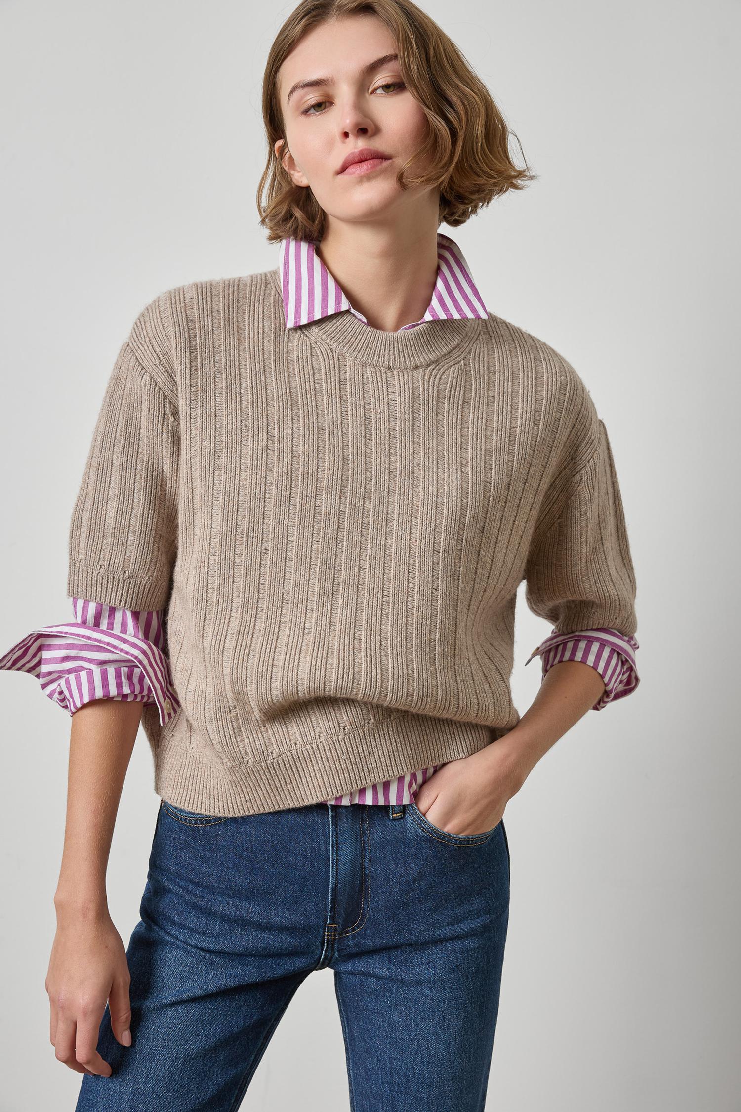 Lilla P Straight Fit Short Button Down
